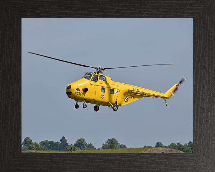 RAF Westland Whirlwind HAR10 in Flight 2018 Photo Print Royal Air Force Aircraft Helicopter Wall Art Aviation Decor Posters, Prints, & Visual Artwork Hampshire Prints 10 x 8 Black Frame No