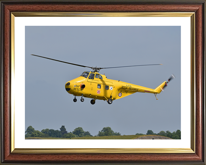RAF Westland Whirlwind HAR10 in Flight 2018 Photo Print Royal Air Force Aircraft Helicopter Wall Art Aviation Decor Posters, Prints, & Visual Artwork Hampshire Prints 10 x 8 Classic Frame Yes