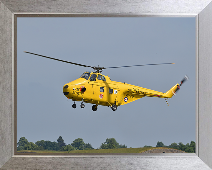 RAF Westland Whirlwind HAR10 in Flight 2018 Photo Print Royal Air Force Aircraft Helicopter Wall Art Aviation Decor Posters, Prints, & Visual Artwork Hampshire Prints 10 x 8 Silver Frame No