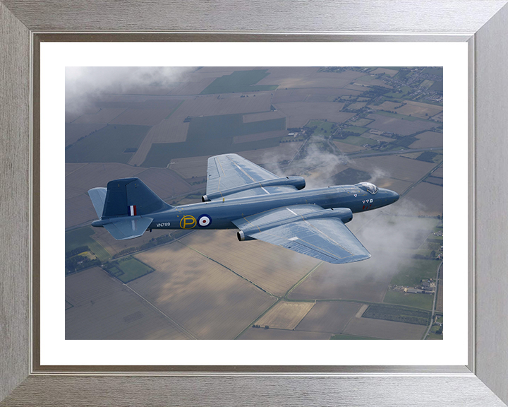 RAF Canberra in flight Photo Print Royal Air Force Aircraft Wall Art Aviation Military Decor Posters, Prints, & Visual Artwork Hampshire Prints 10 x 8 Silver Frame Yes