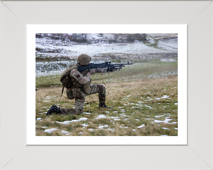 British Army Rifleman kneeling and firing a GPMG Photo Print Wall Art Military Decor Poster Posters, Prints, & Visual Artwork Hampshire Prints 10 x 8 White Frame Yes