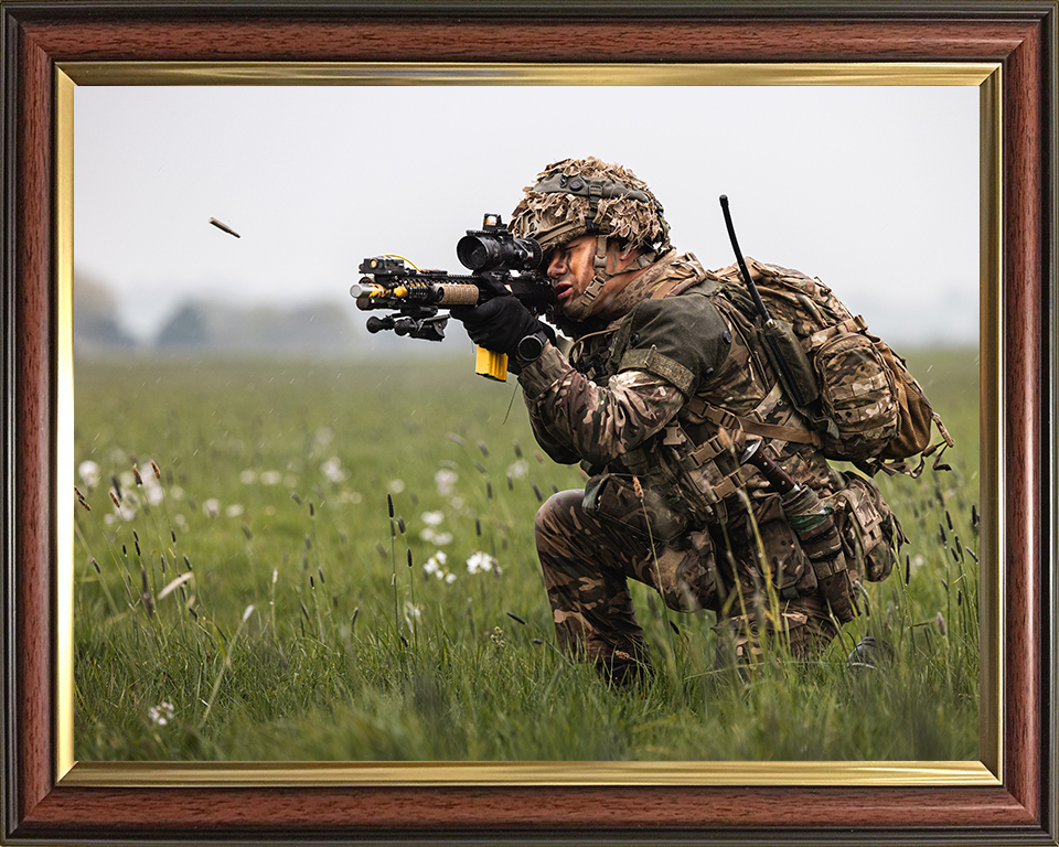 British Army Rifleman with rifle Photo Print Wall Art Military Decor Poster Posters, Prints, & Visual Artwork Hampshire Prints 10 x 8 Classic Frame No