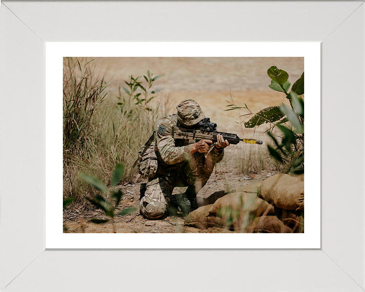 British Army Royal Gurkha Rifleman with rifle Photo Print Wall Art Military Decor Posters, Prints, & Visual Artwork Hampshire Prints 10 x 8 White Frame Yes