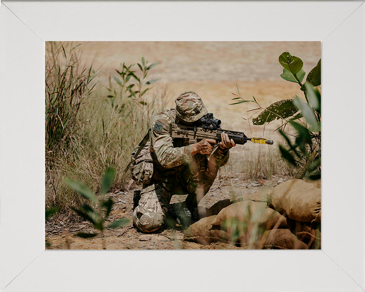 British Army Royal Gurkha Rifleman with rifle Photo Print Wall Art Military Decor Posters, Prints, & Visual Artwork Hampshire Prints 10 x 8 White Frame No