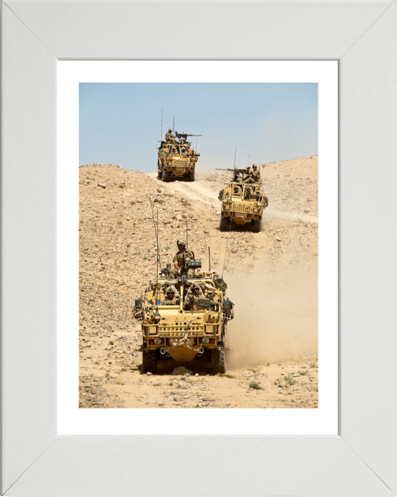 Royal Marine Commando moving through the desert Photo Print - 40 Commando Posters, Prints, & Visual Artwork Hampshire Prints 10 x 8 White Frame Yes