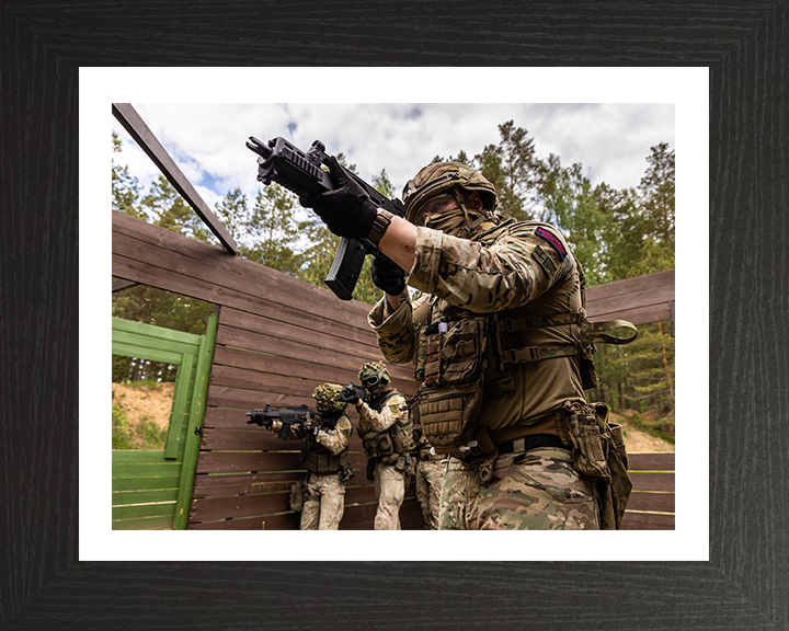 Royal Marine Commandos Battle training Photo Print - 45 Commando Posters, Prints, & Visual Artwork Hampshire Prints 10 x 8 Black Frame Yes
