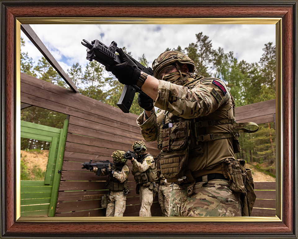 Royal Marine Commandos Battle training Photo Print - 45 Commando Posters, Prints, & Visual Artwork Hampshire Prints 10 x 8 Classic Frame No