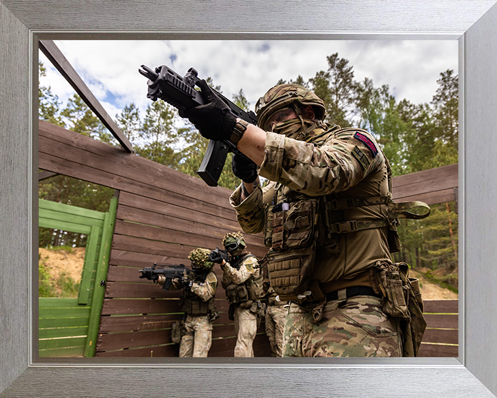 Royal Marine Commandos Battle training Photo Print - 45 Commando Posters, Prints, & Visual Artwork Hampshire Prints 10 x 8 Silver Frame No