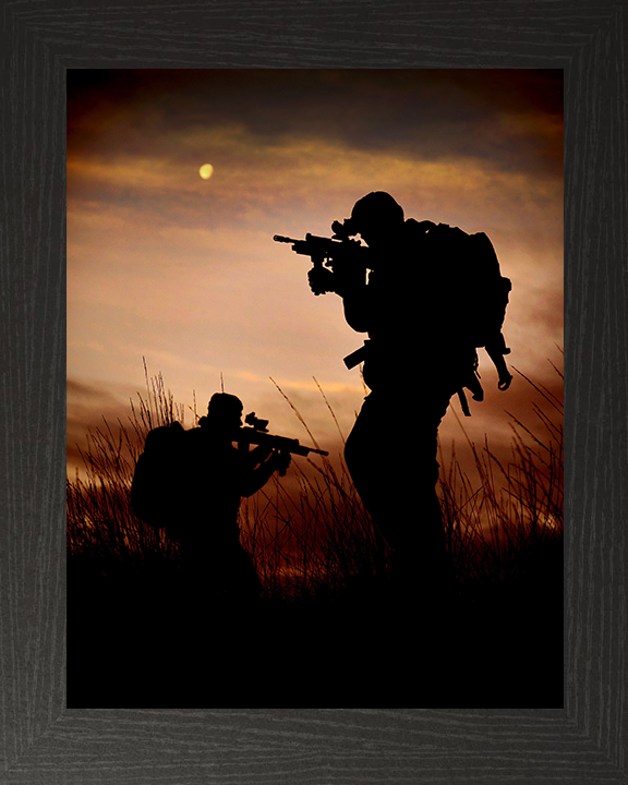 Royal Marine Commandos silhouette Photo Print - 43 Commando Posters, Prints, & Visual Artwork Hampshire Prints 10 x 8 Black Frame No
