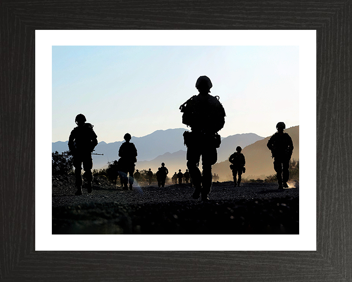 Royal Marine Commandos silhouettes Photo Print - 40 Commando Posters, Prints, & Visual Artwork Hampshire Prints 10 x 8 Black Frame Yes