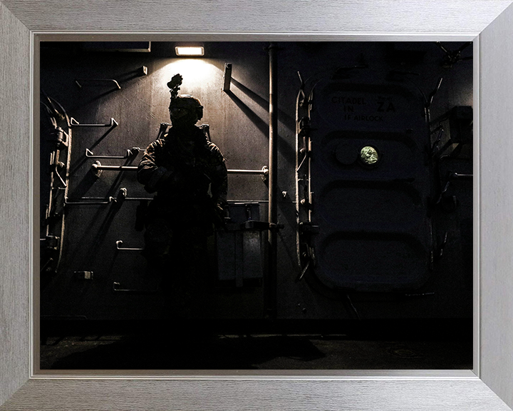 Royal Marines Commando Boarding Team Portrait Photo Print - 42 Commando Posters, Prints, & Visual Artwork Hampshire Prints 10 x 8 Silver Frame No