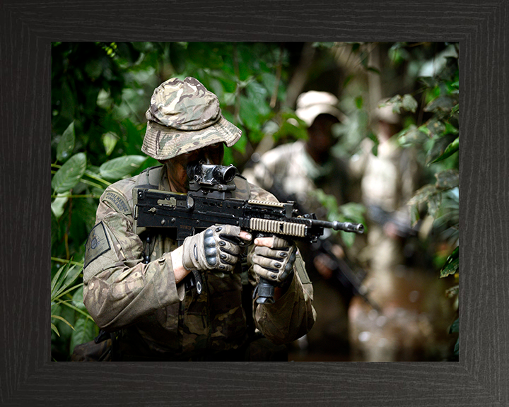 Royal Marines Commando Jungle Warfare Photo Print - 45 Commando Posters, Prints, & Visual Artwork Hampshire Prints 10 x 8 Black Frame No
