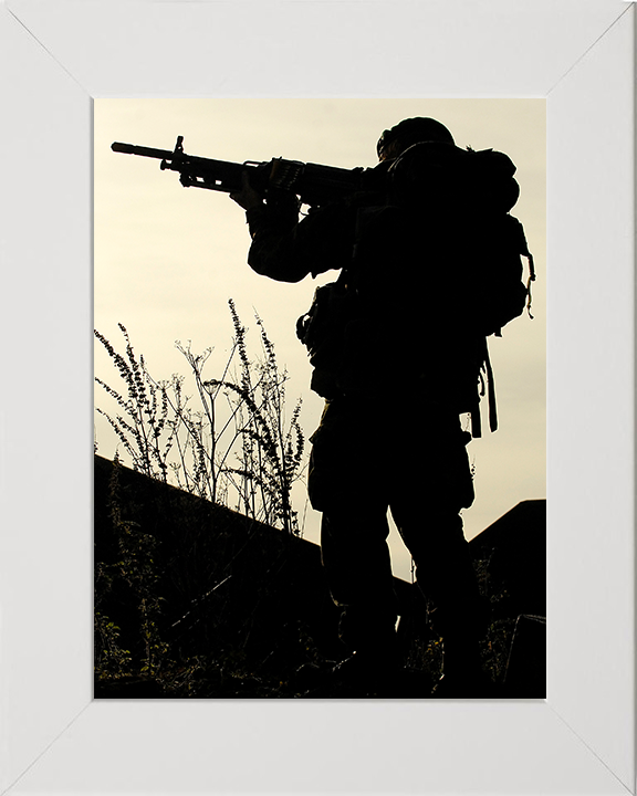 Royal Marines Commando Silhouette Photo Print - 40 Commando Posters, Prints, & Visual Artwork Hampshire Prints 10 x 8 White Frame No