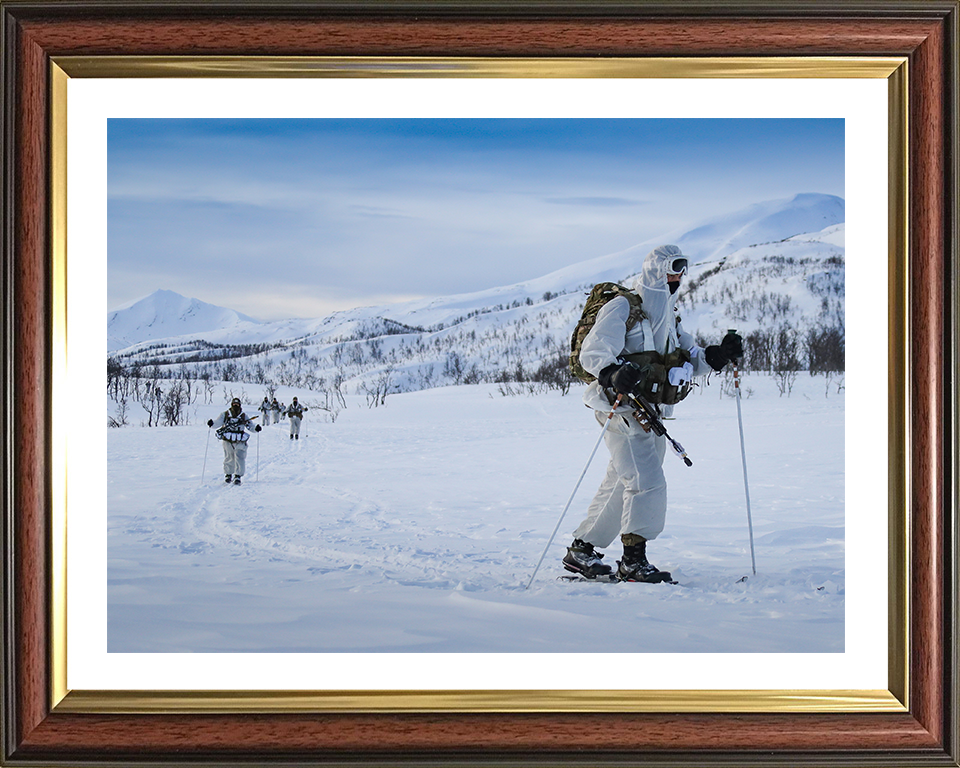 Royal Marines Commandos Skiing Photo Print - 45 Commando Posters, Prints, & Visual Artwork Hampshire Prints 10 x 8 Classic Frame Yes