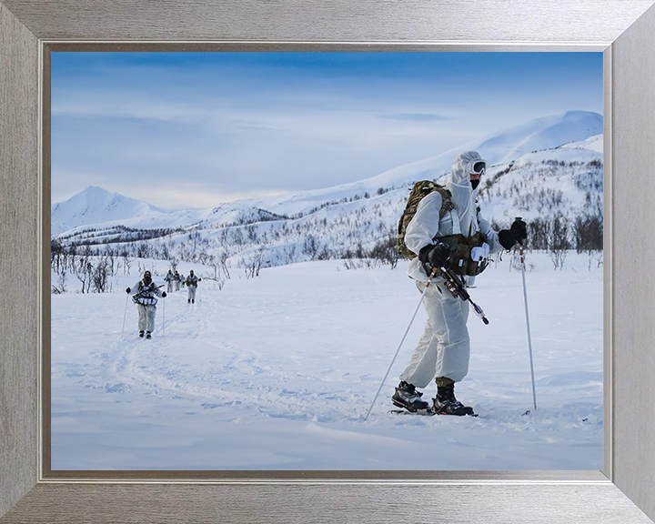 Royal Marines Commandos Skiing Photo Print - 45 Commando Posters, Prints, & Visual Artwork Hampshire Prints 10 x 8 Silver Frame No