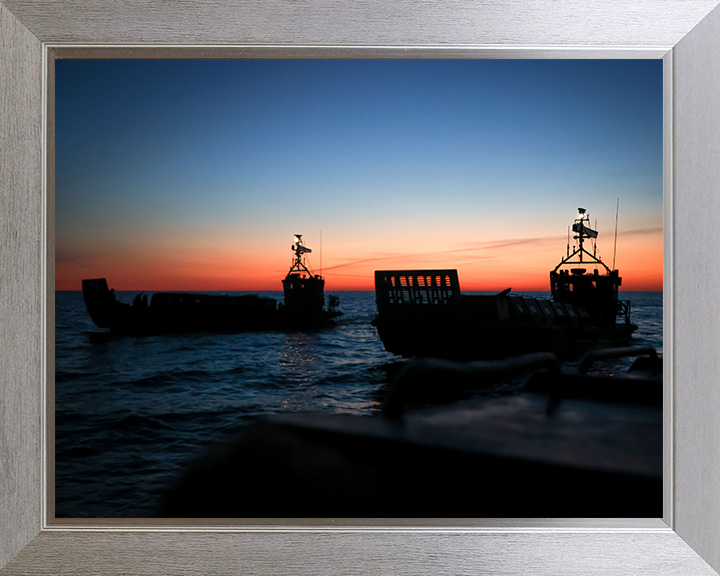 Royal Marines Landing Craft at sunset Photo Print - 45 Commando Posters, Prints, & Visual Artwork Hampshire Prints 10 x 8 Silver Frame No