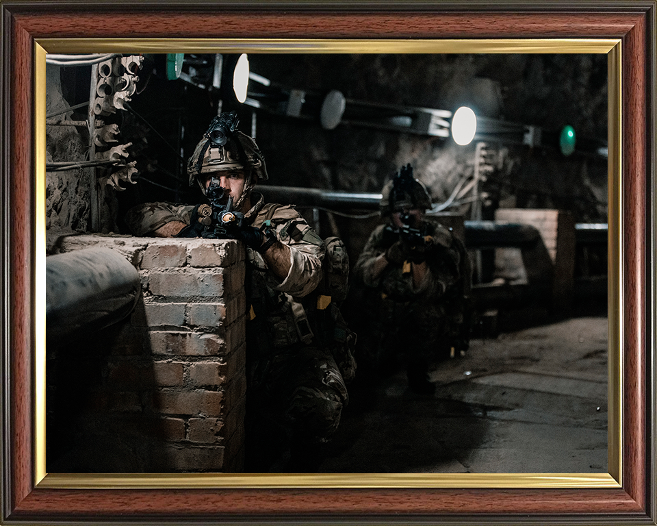 Royal Marines Urban Warfare Photo Print 43 Commando Wall Art Military Decor Poster Posters, Prints, & Visual Artwork Hampshire Prints 10 x 8 Classic Frame No