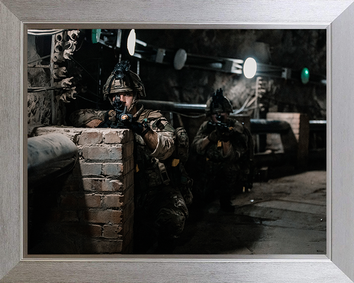 Royal Marines Urban Warfare Photo Print 43 Commando Wall Art Military Decor Poster Posters, Prints, & Visual Artwork Hampshire Prints 10 x 8 Silver Frame No