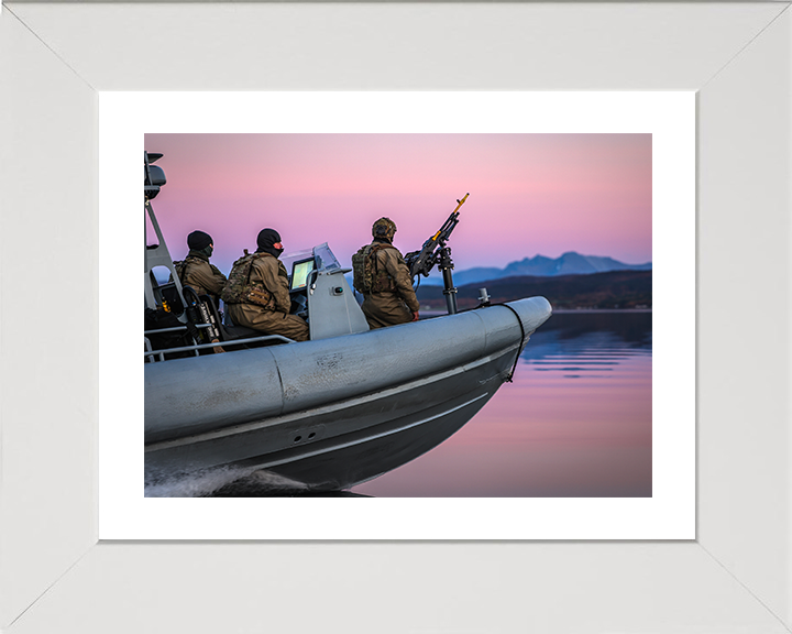 Royal Marines on Commando Raiding Craft in Norway - 40 Commando Posters, Prints, & Visual Artwork Hampshire Prints 10 x 8 White Frame Yes