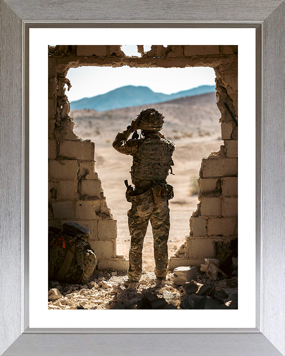 British Army Soldier lookout Portrait Photo Print Wall Art Military Decor Poster Posters, Prints, & Visual Artwork Hampshire Prints 10 x 8 Silver Frame Yes