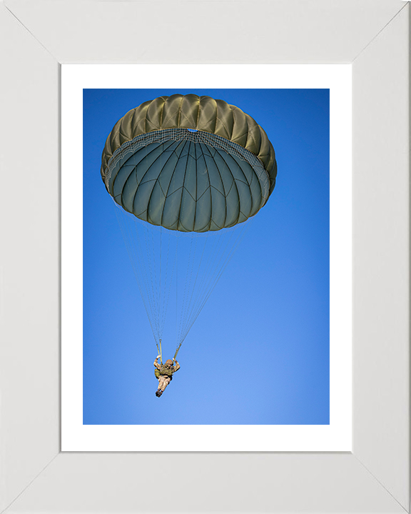 British Army Soldier Parachuting Photo Print Wall Art Military Decor Poster Posters, Prints, & Visual Artwork Hampshire Prints 10 x 8 White Frame Yes