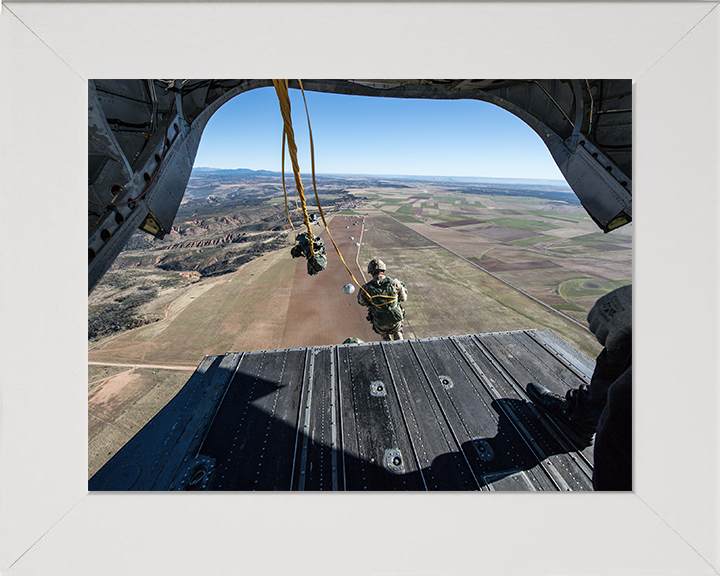 British Army Soldier Parachuting from a Chinook Helicopter Photo Print Wall Art Military Decor Posters, Prints, & Visual Artwork Hampshire Prints 10 x 8 White Frame No