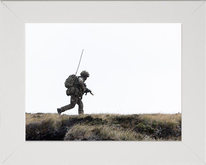 British Army Soldier Running with Rifle Photo Print Wall Art Military Decor Poster Posters, Prints, & Visual Artwork Hampshire Prints 10 x 8 White Frame No
