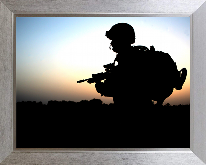 British Army Soldier Silhouette at sunset Photo Print Wall Art Military Decor Posters, Prints, & Visual Artwork Hampshire Prints 10 x 8 Silver Frame No