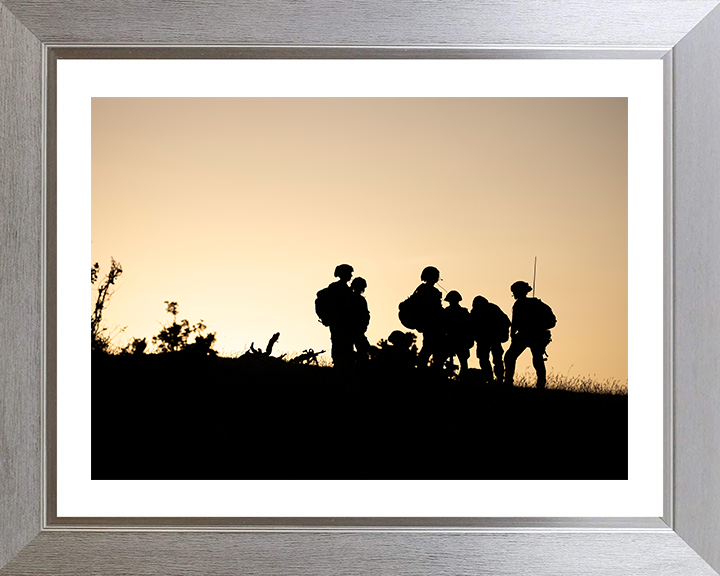 British Army Soldier Silhouettes Photo Print Wall Art Military Decor Poster Posters, Prints, & Visual Artwork Hampshire Prints 10 x 8 Silver Frame Yes