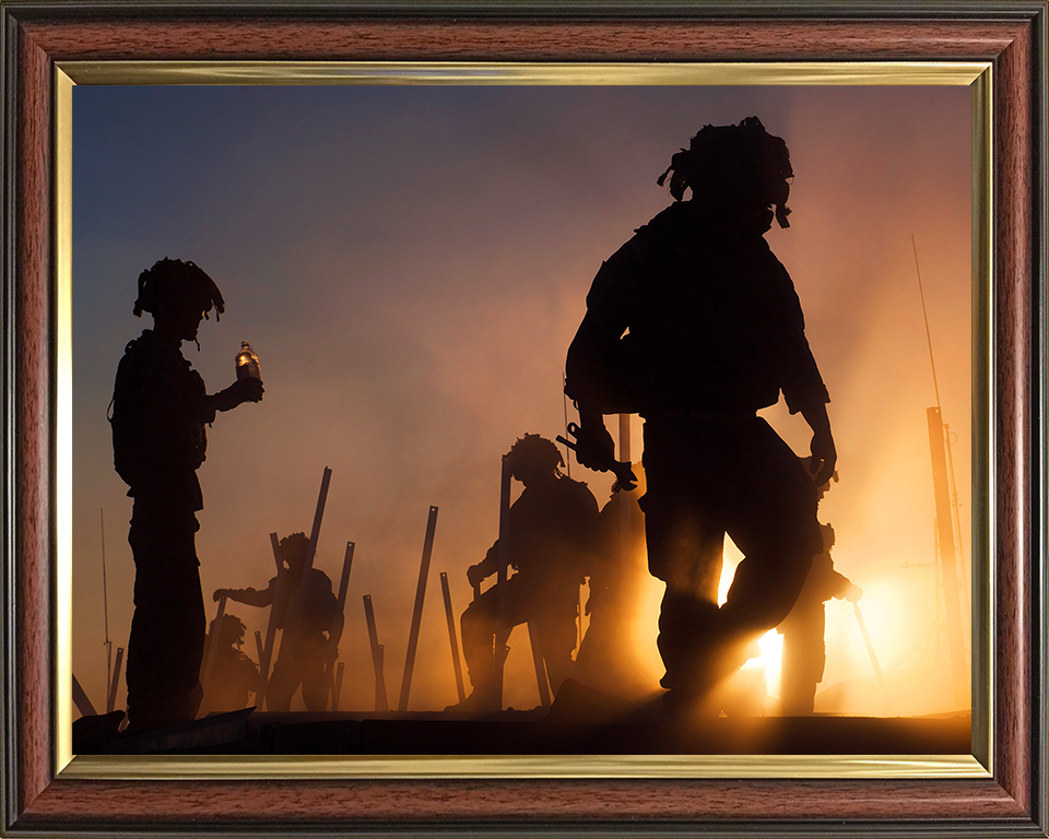 British Army Soldier Silhouettes in Afghanistan Photo Print Wall Art Military Decor Posters, Prints, & Visual Artwork Hampshire Prints 10 x 8 Classic Frame No