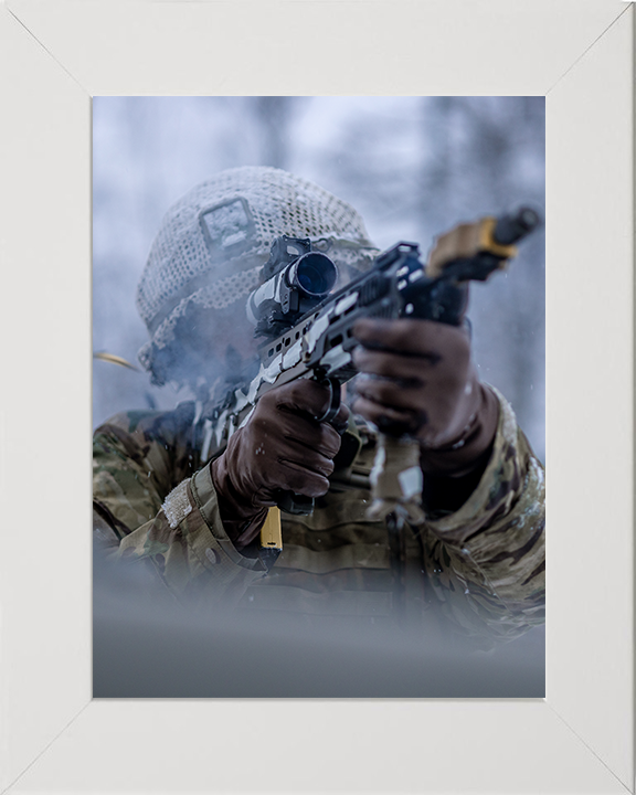 British Army Soldier with an SA80 rifle Photo Print Wall Art Military Decor Posters, Prints, & Visual Artwork Hampshire Prints 10 x 8 White Frame No