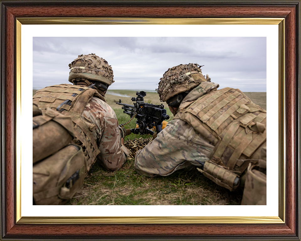 British Army Soldiers With a GPMG Photo Print Wall Art Military Decor Poster Posters, Prints, & Visual Artwork Hampshire Prints 10 x 8 Classic Frame Yes