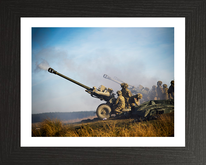 Soldiers firing 105mm Light Gun Photo Print – British Army Wall Art, Military Decor Posters, Prints, & Visual Artwork Hampshire Prints 10 x 8 Black Frame Yes