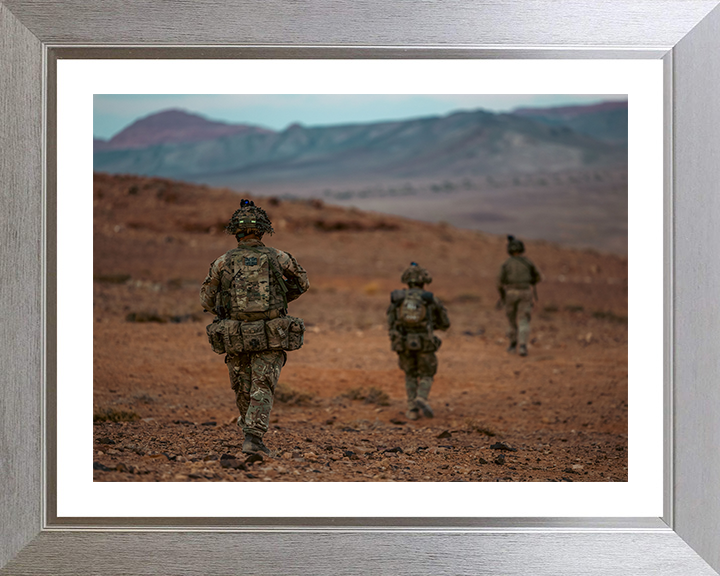 Soldiers on Patrol Photo Print – British Army Patrol Wall Art, Military Decor Posters, Prints, & Visual Artwork Hampshire Prints 10 x 8 Silver Frame Yes