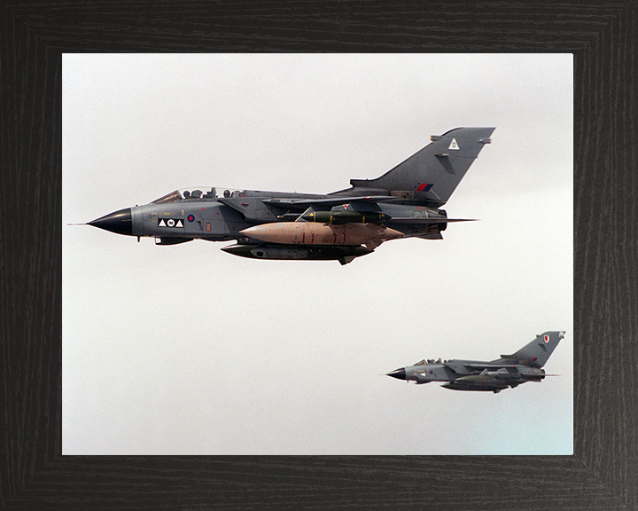 Tornado GR1s Over Kuwait Photo Print - Royal Air Force Aircraft Posters, Prints, & Visual Artwork Hampshire Prints 10 x 8 Black Frame No