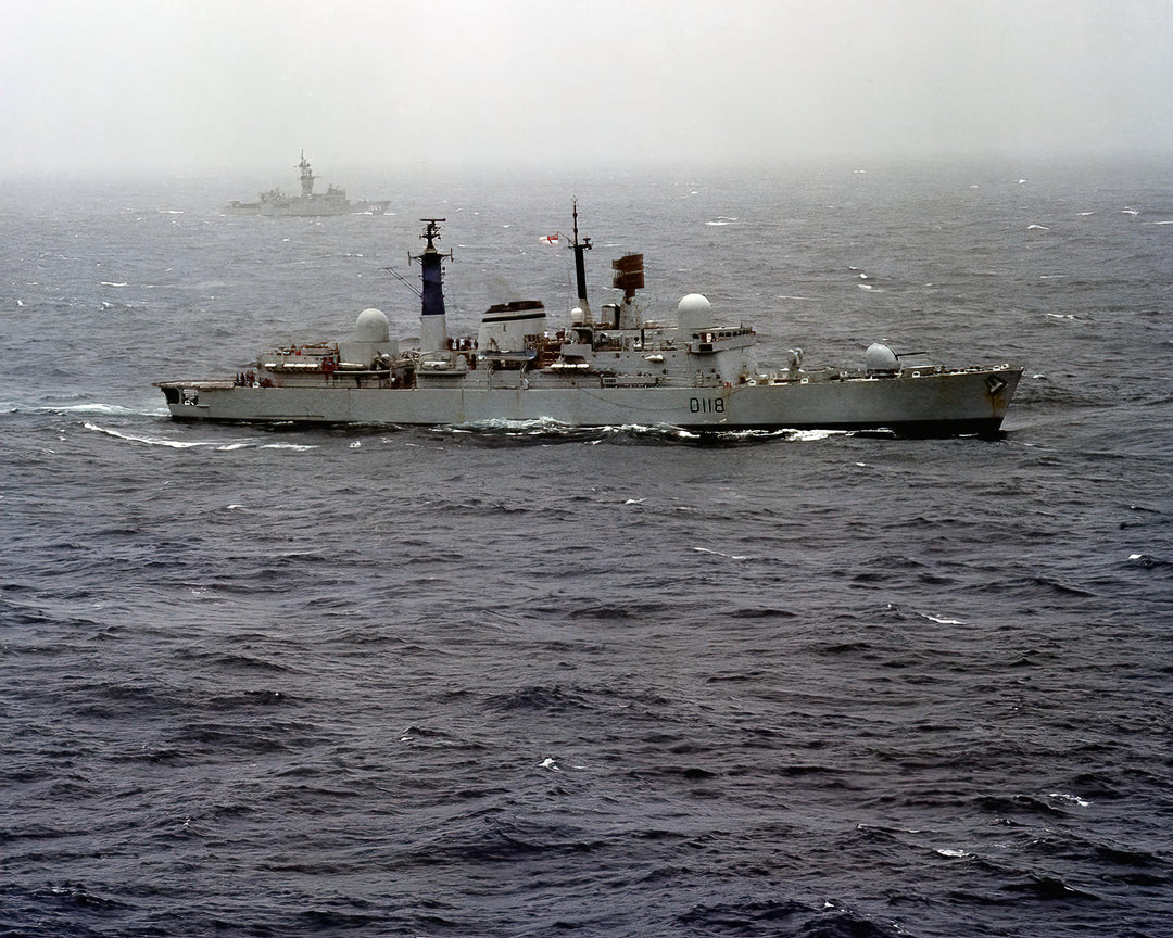 HMS Coventry D118 Royal Navy Type 42 Sheffield Class destroyer Photo Print or Framed Print - Hampshire Prints