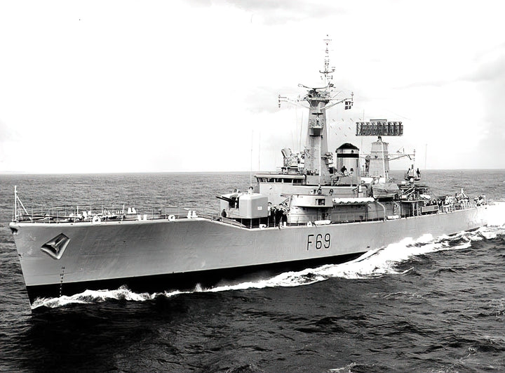 HMS Bacchante F69 | Photo Print | Framed Print | Leander Class | Frigate | Royal Navy Hampshire Prints