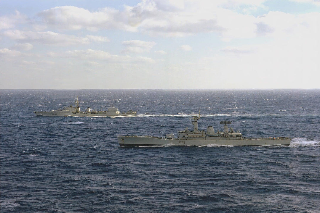 HMS Scylla F71 | Photo Print | Framed Print | Leander Class | Frigate | Royal Navy Hampshire Prints