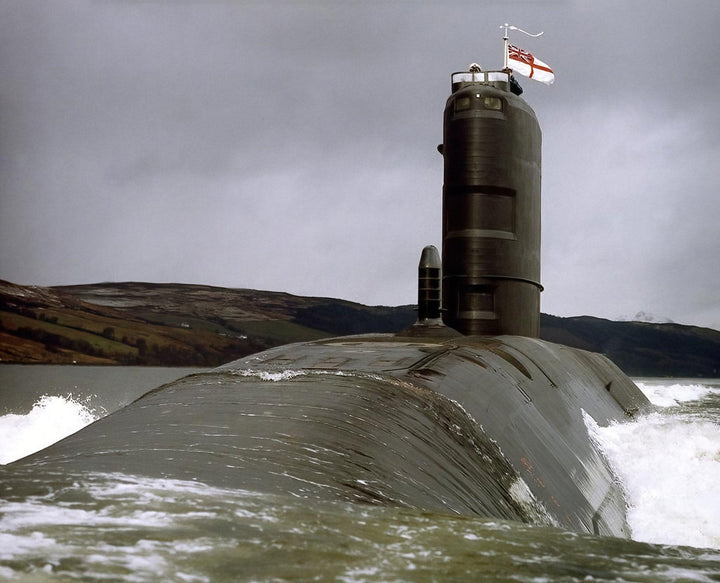 HMS Splendid (S106) Low Bow View 1995 Royal Navy Swiftsure Class Submarine Photo Print Wall Art Naval Decor UK Posters, Prints, & Visual Artwork Hampshire Prints 6 x 4 No Frame No