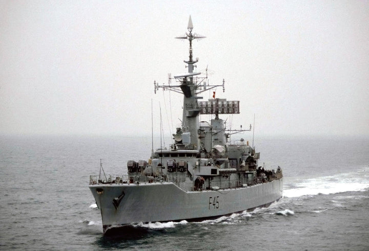 HMS Minerva F45 | Photo Print | Framed Print | Leander Class | Frigate | Royal Navy Hampshire Prints