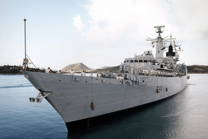 HMS Brave (F94) Photo Print - Entering Harbour - Royal Navy Type 22 Frigate Hampshire Prints 6 x 4 No Frame No