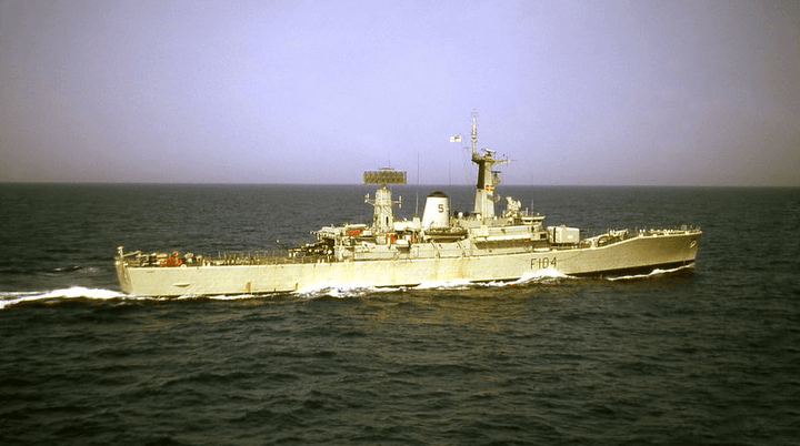 HMS Dido F104 | Photo Print | Framed Print | Leander Class | Frigate | Royal Navy Hampshire Prints