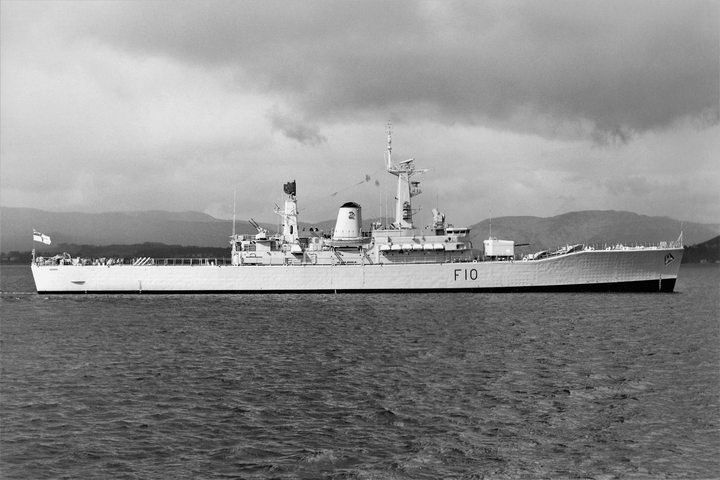HMS Aurora F10 | Photo Print | Framed Print | Poster | Leander Class | Frigate | Royal Navy Hampshire Prints