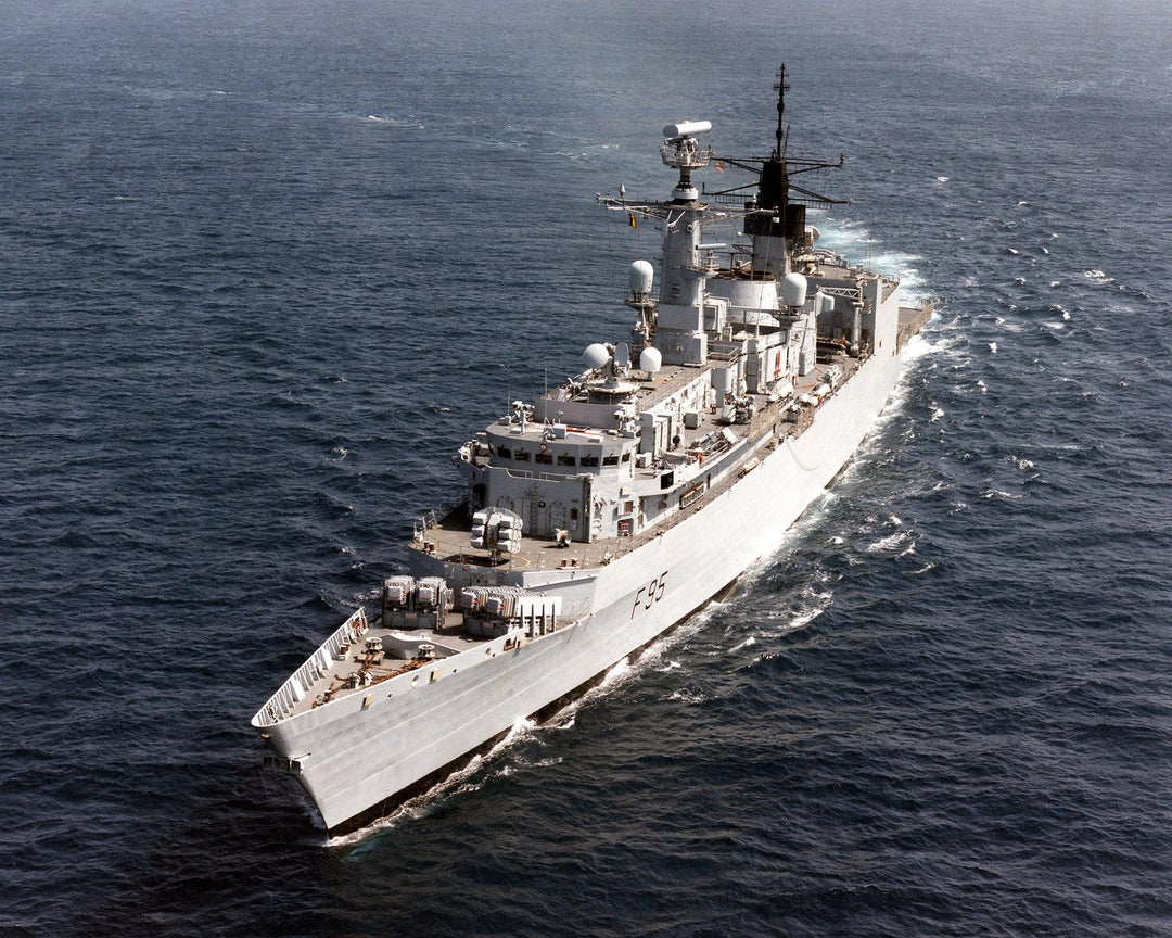 HMS London F95 | Photo Print | Framed Print | Poster | Type 22 | Frigate | Royal Navy Hampshire Prints