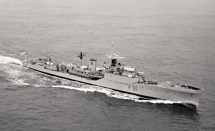 HMS Murray F91 | Photo Print | Framed Print | Blackwood Class | Frigate | Royal Navy Hampshire Prints