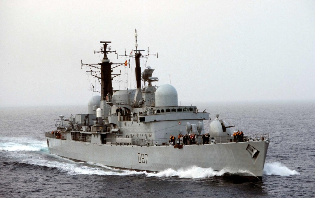 HMS Newcastle D87 | Photo Print | Framed Print | Poster | Type 42 | Destroyer | Royal Navy Hampshire Prints