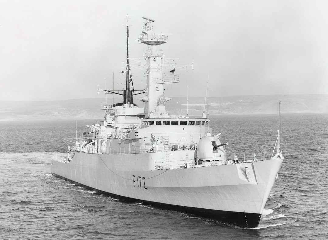 HMS Ambuscade F172 Royal Navy Type 21 frigate Photo Print or Framed Print - Hampshire Prints