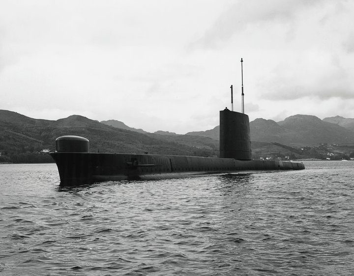 HMS Osiris S13 Submarine | Photo Print | Framed Print | Oberon Class | Royal Navy Hampshire Prints