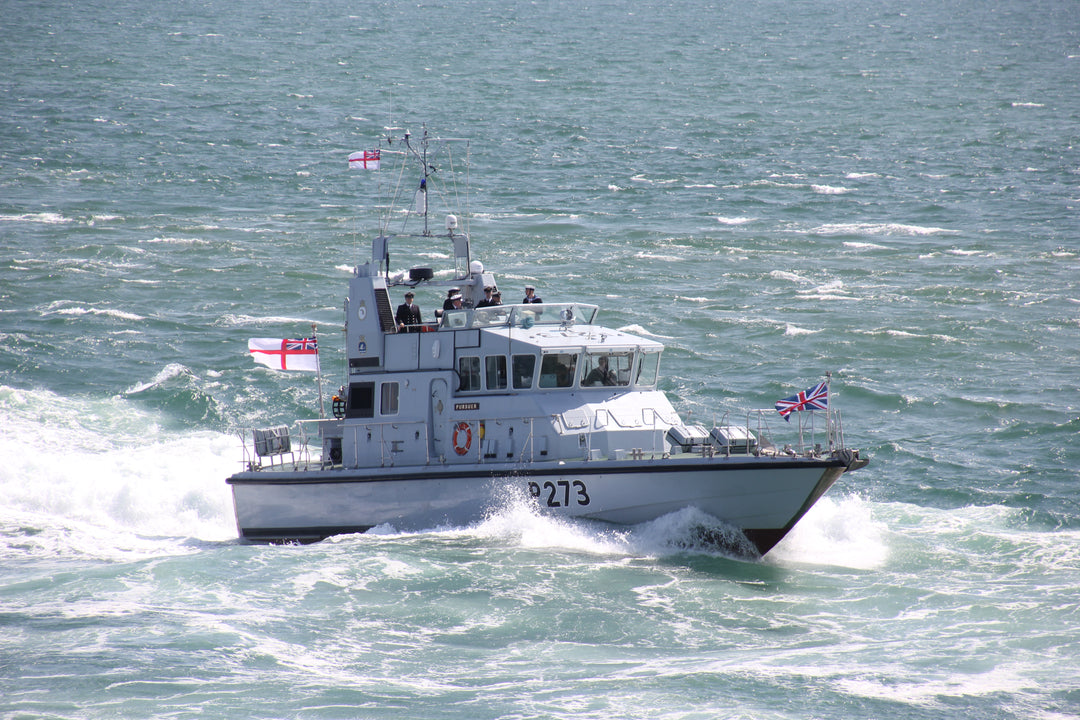 HMS Pursuer P273 | Photo Print | Framed Print | Archer Class | P2000 | Patrol Vessel | Royal Navy Hampshire Prints