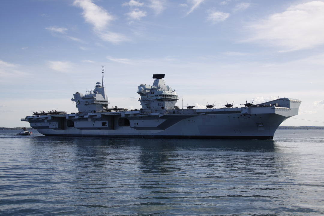 HMS Queen Elizabeth R08 Royal Navy Queen Elizabeth Class Aircraft Carrier Photo Print or Framed Print - Hampshire Prints